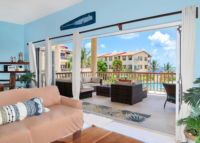 Holiday home Residences At Barrier Reef Unit 5b Oceanview 2 Bedroom By Floreo *