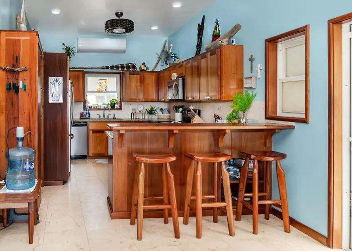 Residences At Barrier Reef Unit 5b Oceanview 2 Bedroom By Floreo Holiday home *