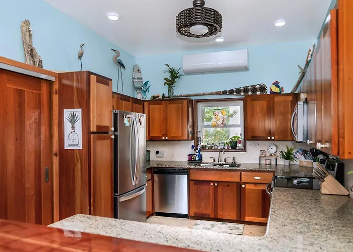 Residences At Barrier Reef Unit 5b Oceanview 2 Bedroom By Floreo * San Pedro (Ambergris Caye)