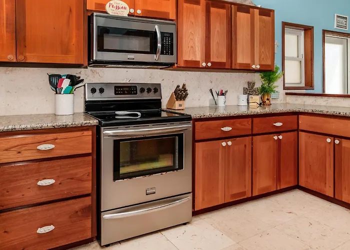 Residences At Barrier Reef Unit 5b Oceanview 2 Bedroom By Floreo * San Pedro (Ambergris Caye)