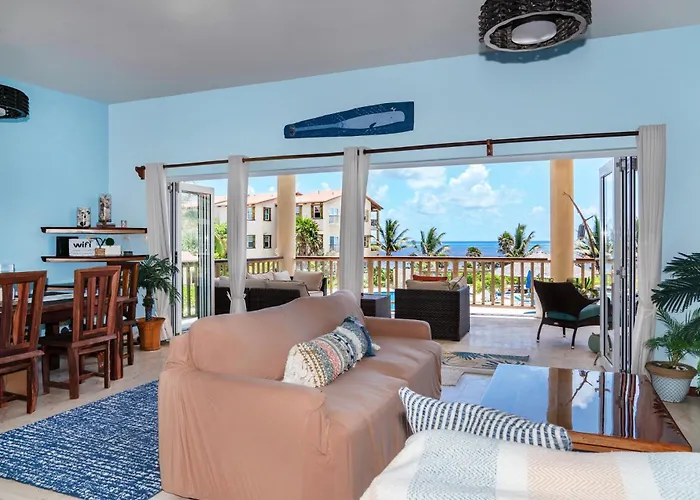Holiday home Residences At Barrier Reef Unit 5b Oceanview 2 Bedroom By Floreo *