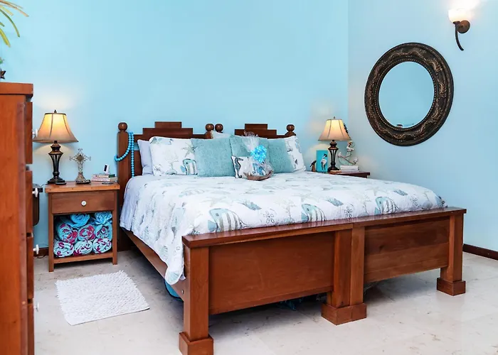 Holiday home Residences At Barrier Reef Unit 5b Oceanview 2 Bedroom By Floreo